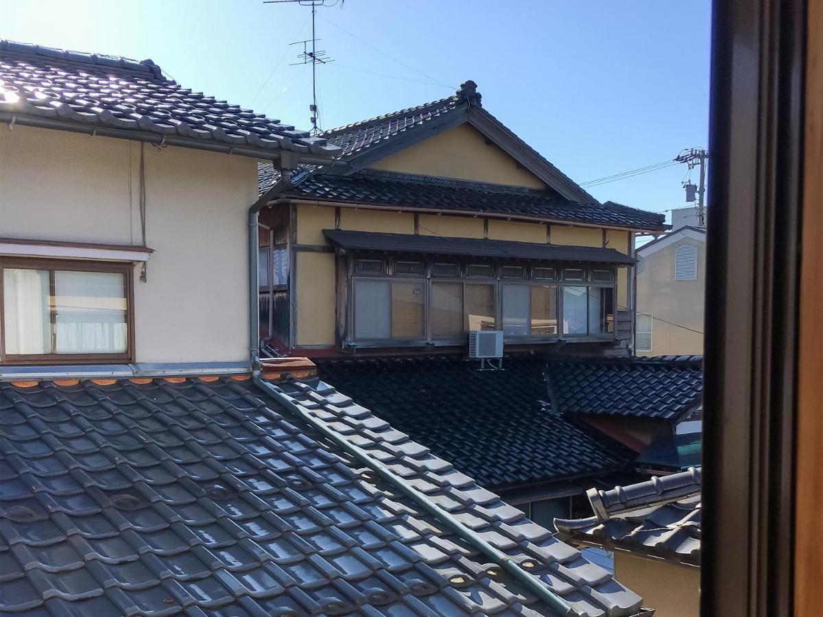 Guesthouse Hakuka Канандзава Экстерьер фото